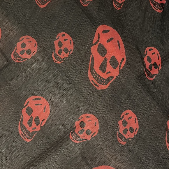 Alexander McQueen Scarf - Picture 6 of 7